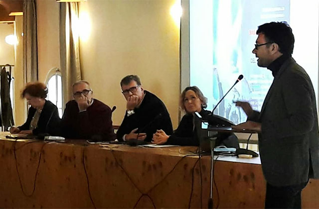 La presentazione in biblioteca a Senigallia del Comitato Genitori Unitario: l'intervento del garante regionale Nobili