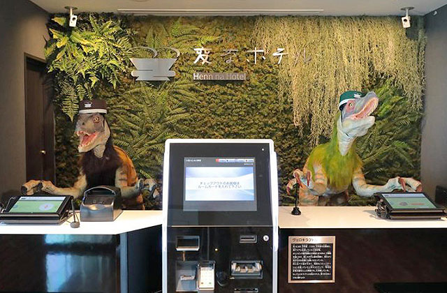 Alcuni dei robot utilizzati in un hotel in Giappone e "licenziati" per guasti e disservizi