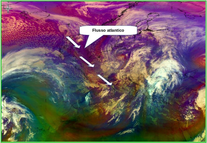 Il flusso atlantico con successivi sistemi nuvolosi che interessano l'Italia
