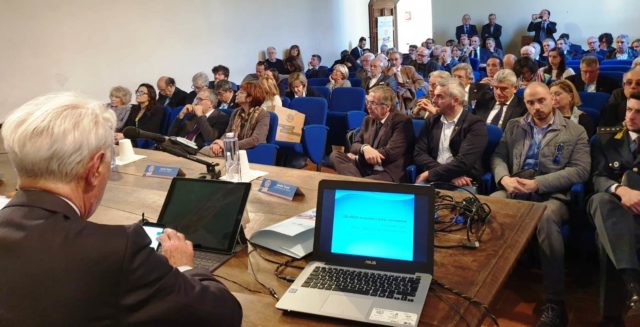 Un momento dell'incontro promosso dal Rotary foto