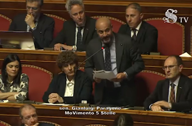 L'intervento nell'aula del Senato di Gianluigi Paragone (M5S) che ha letto la lettera dell'imprenditore senigalliese Riccardo Morpurgo