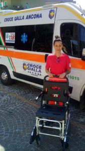 Una delle seggioline donate alla Croce Gialla di Ancona