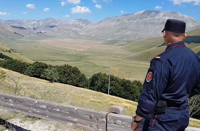 I controlli dei Carabinieri Forestali a Castelluccio di Norcia