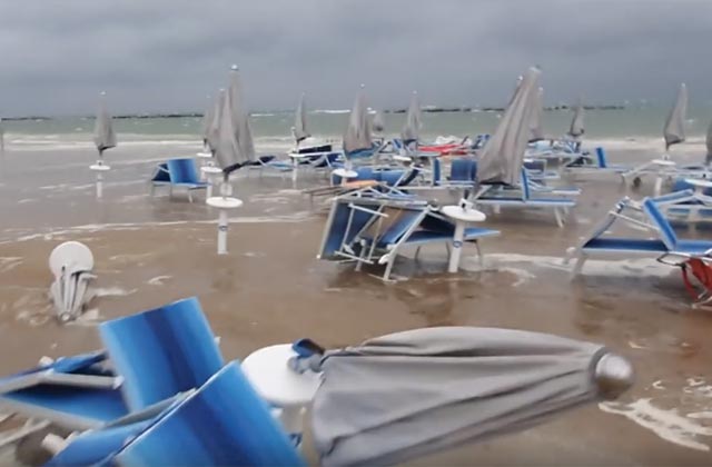 Danni agli stabilimenti balneari di Senigallia per la tempesta