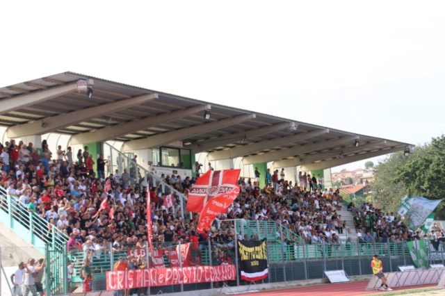Le tribune gremite dello stadio Mancini di Castelfidardo durante Castelfidardo-Anconitana Le tribune gremite dello stadio Mancini di Castelfidardo durante Castelfidardo-Anconitana