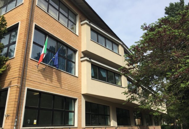 Nolfi ex Carducci di Fano L'istituto Nolfi ex Carducci di Fano