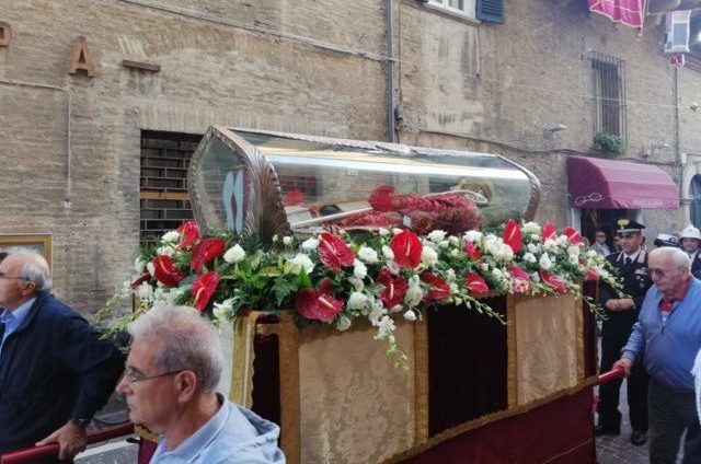 La processione per San Terenzio, patrono di Pesaro