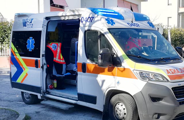 ambulanza a Senigallia, 118, soccorsi