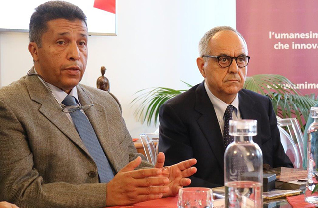 Il presidente del Dipartimento delle antichità della Libia Mohamed Faraj Al Faloos e il rettore dell’Università di Macerata Francesco Adornato