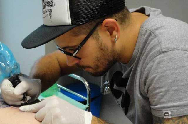 Tatuaggi e piercing, le cose che restano ai tempi della società liquida