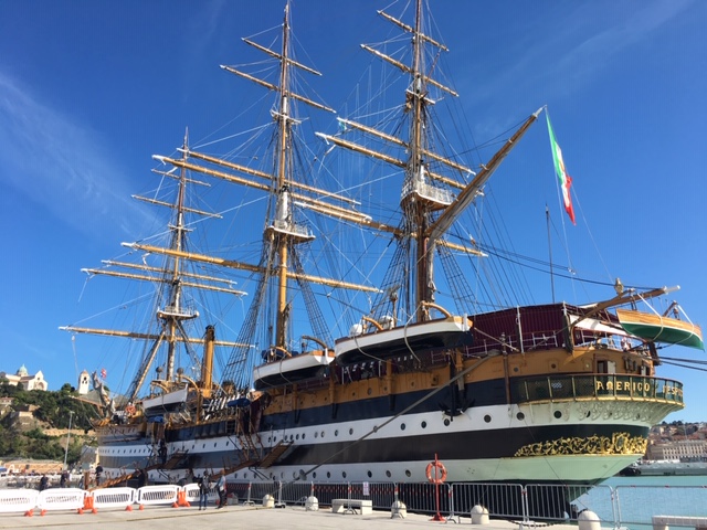 La nave scuola Amerigo Vespucci