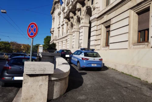 Blitz della polizia in Comune, politica all’attacco. Botta e risposta Lega-Pd