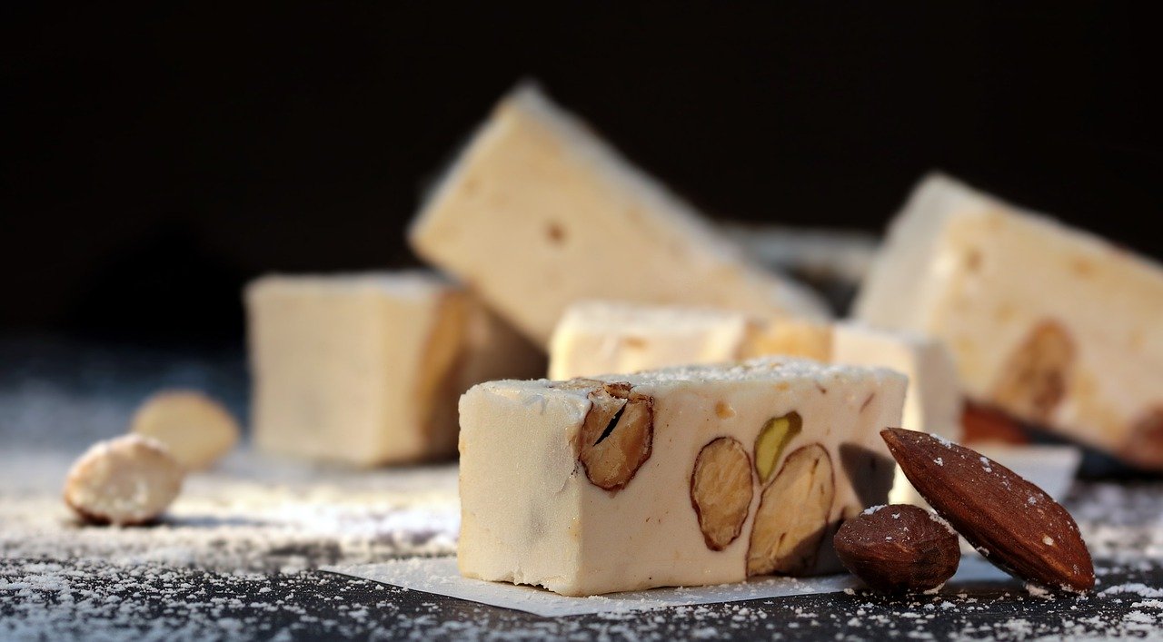 Torrone e dolci di natale, cibo, feste