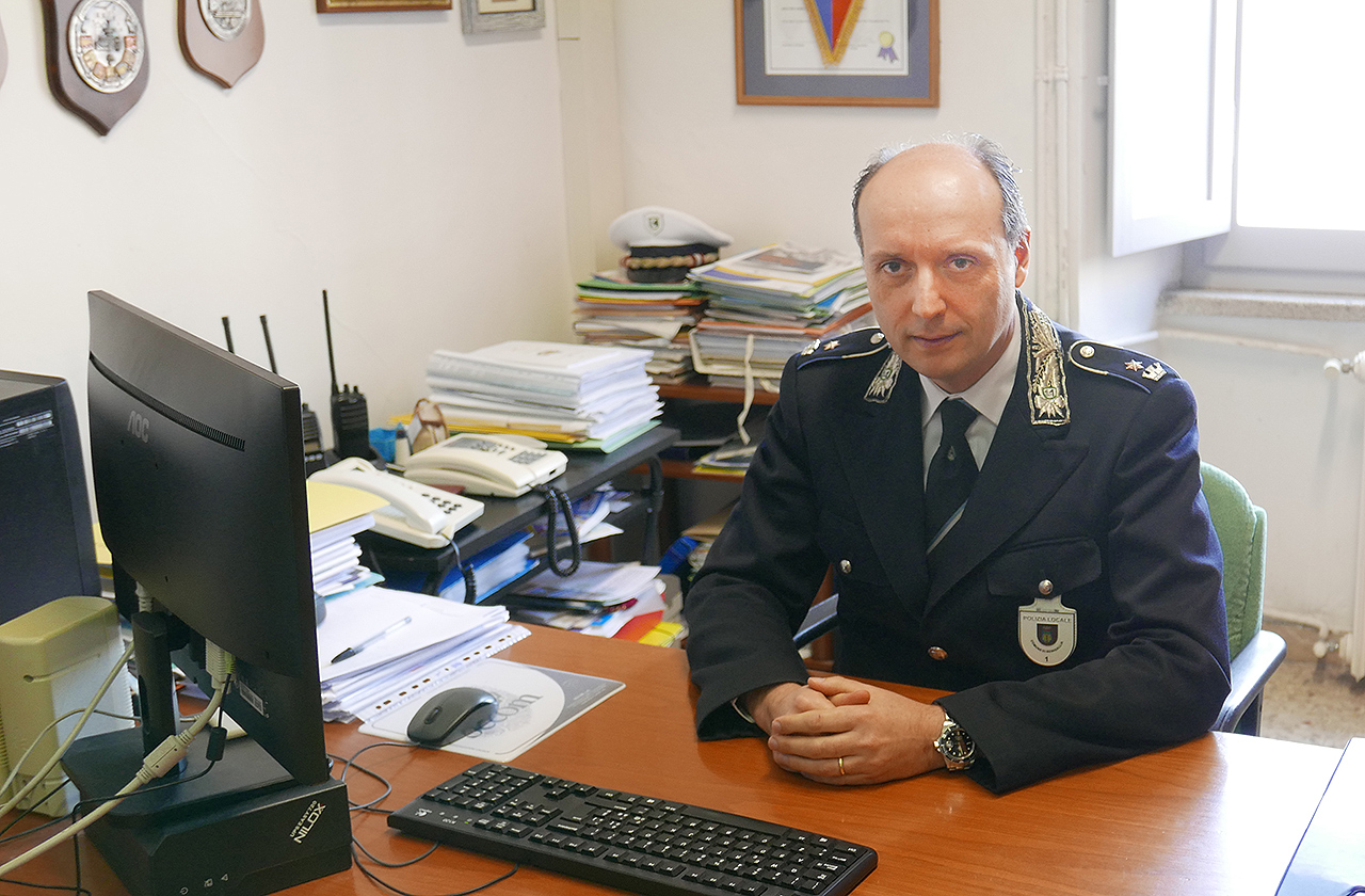 Flavio Brunaccioni, polizia locale di Senigallia