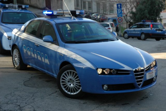 volanti della polizia