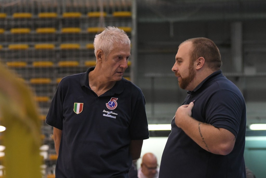 Marco Troilo a bordo campo con mister Fulvio Colini