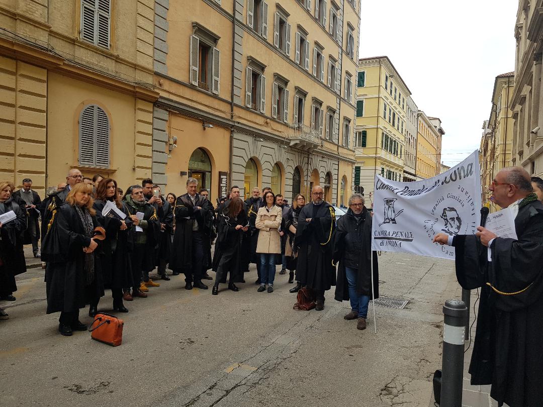 La protesta degli avvocati