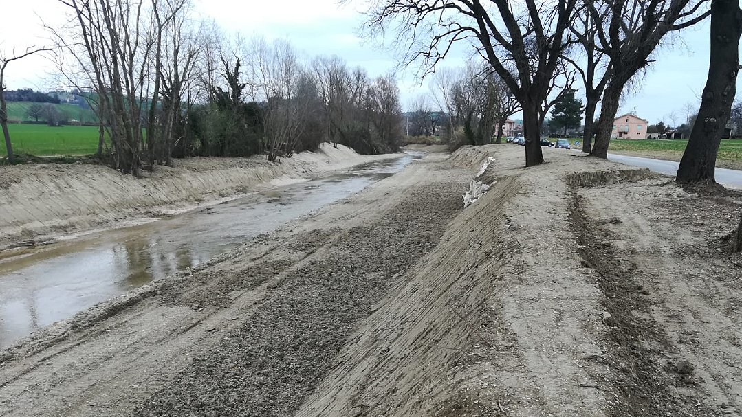 Riprofilato l'argine della sponda destra del fiume Misa a Pianello di Ostra