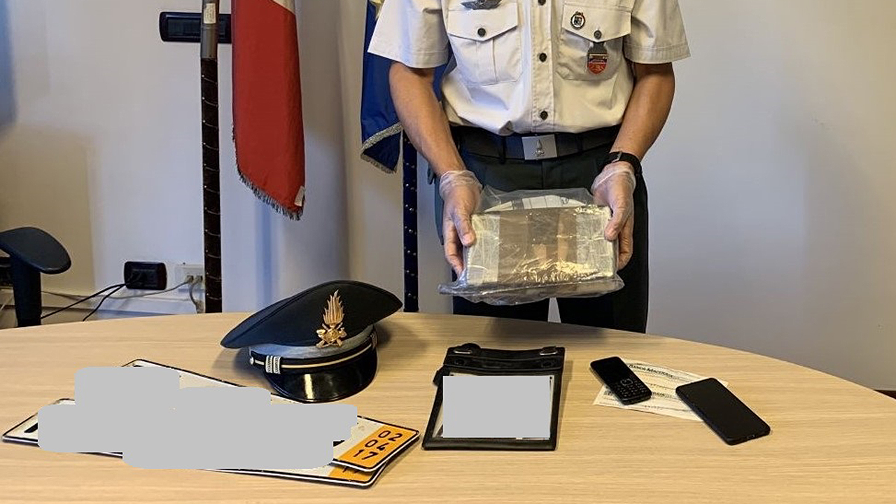 La cocaina sequestrata dalla Guardia di Finanza a un 58enne a Montemarciano