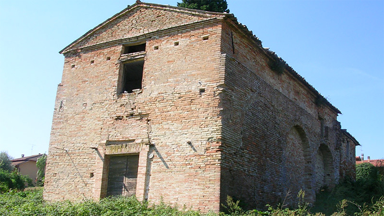 La chiesa di S. Maria delle Grazie, detta comunemente Madonna del Piano, nella frazione Osteria a Serra de' Conti