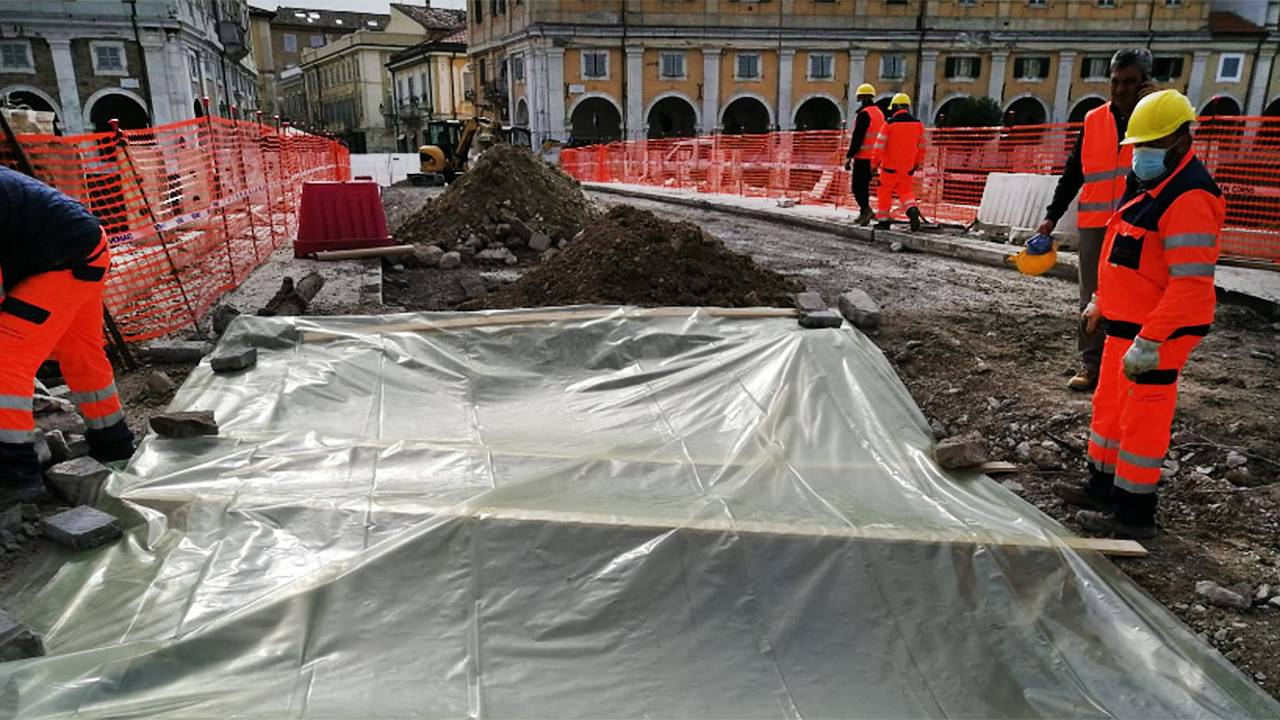 L'ordigno bellico rinvenuto a Senigallia nel cantiere per il ponte II Giugno