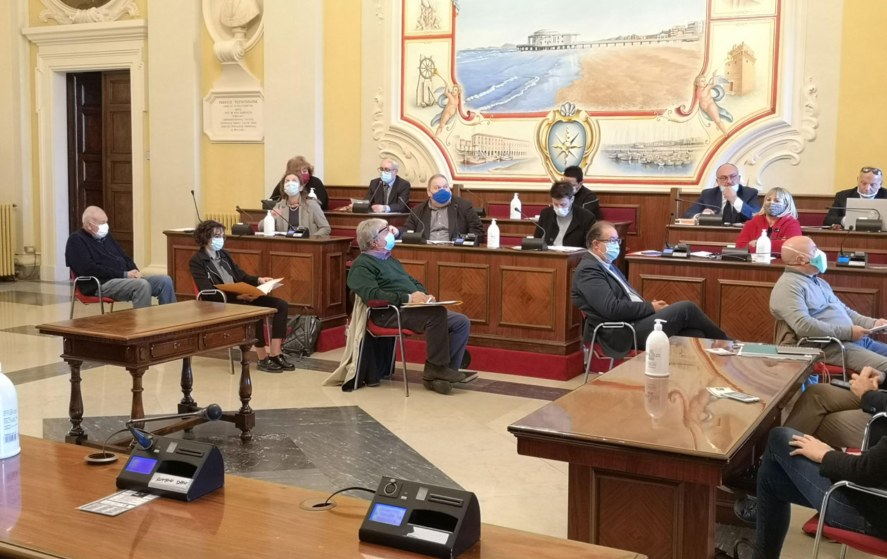 La maggioranza consiliare di centrodestra alla guida di Senigallia