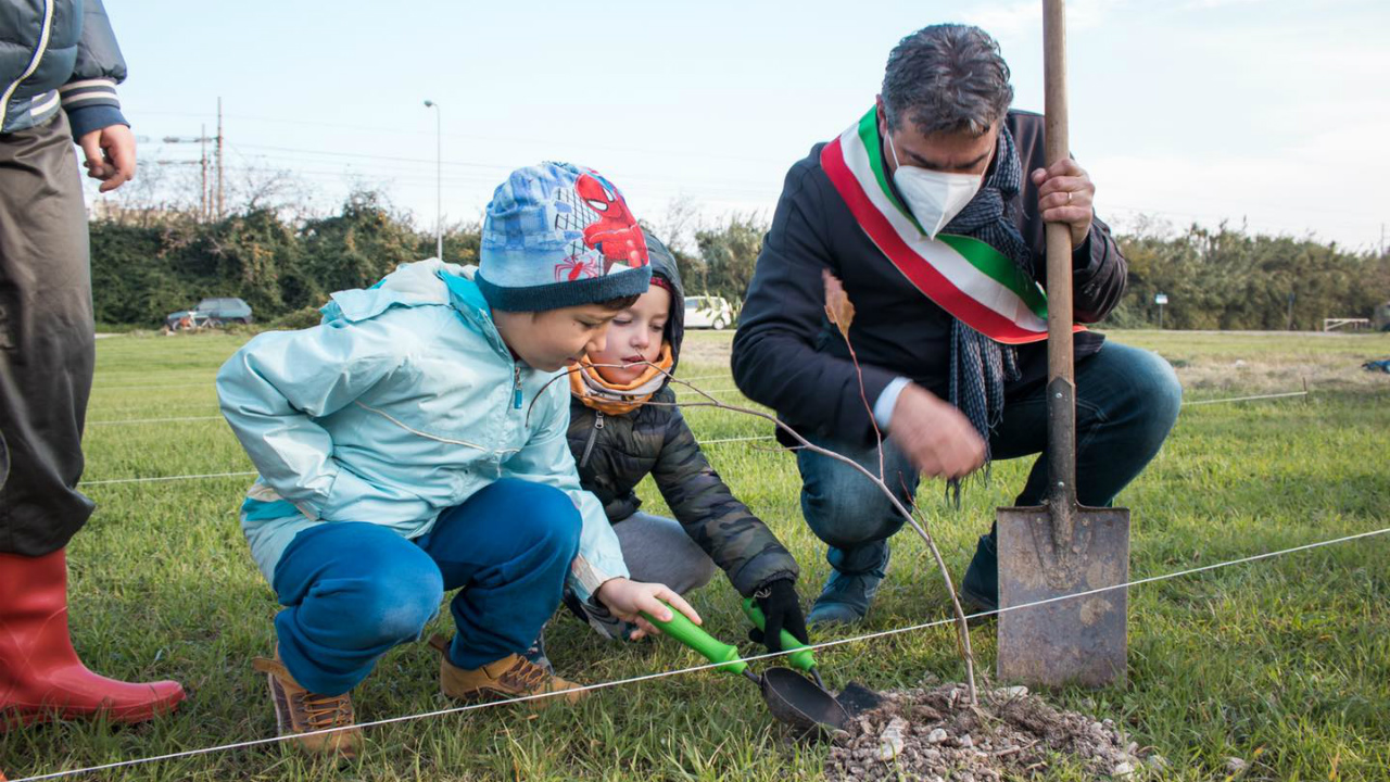 A Fano un albero per ogni neonato