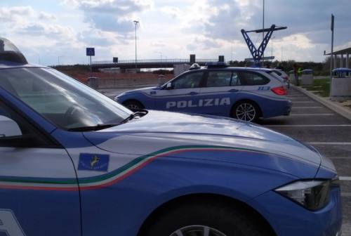 Jesi: incidente in superstrada, traffico in tilt