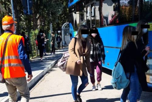 Studenti in sciopero in tutta la provincia di Ancona: «Vogliamo mascherine gratis e più peso nelle decisioni che ci riguardano»