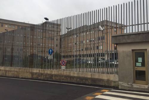 Tre rapine tra Macerata e Civitanova, l’autore si scusa: disposti i domiciliari