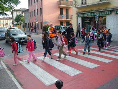 Montemarciano: a scuola a piedi, al via il progetto Pedibus