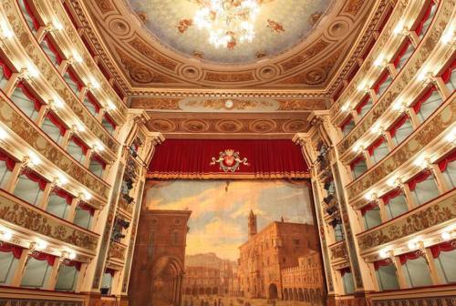 La grande lirica torna ad Ascoli: a teatro la “Boheme” di Puccini, firmata da Renato Scotto
