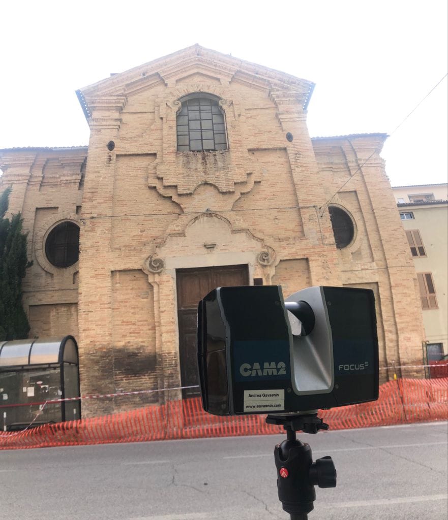 L'inizio dei lavori alla chiesa