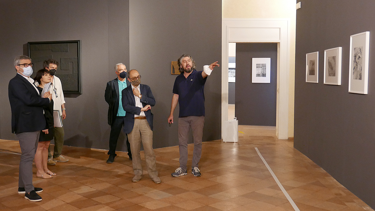 A Senigallia la prima tappa della mostra itinerante dedicata a due grandi artisti del '900: Mario Giacomelli e Alberto Burri