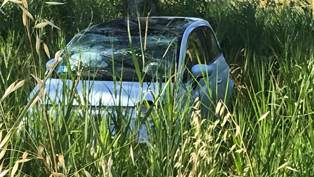 L'auto coinvolta nell'incidente lungo la Bruciata al Cesano di Senigallia