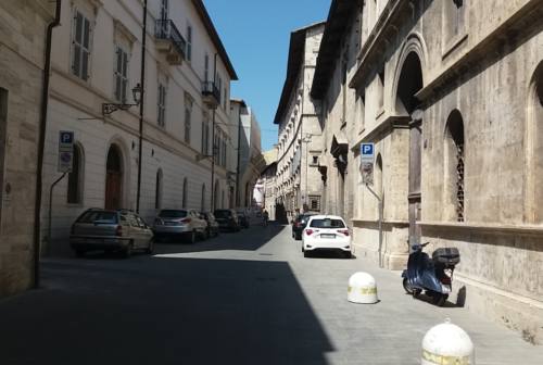 «Troppo smog in corso Mazzini, occorre una Ztl»: i residenti del centro storico, ad Ascoli, alzano la voce e creano un comitato