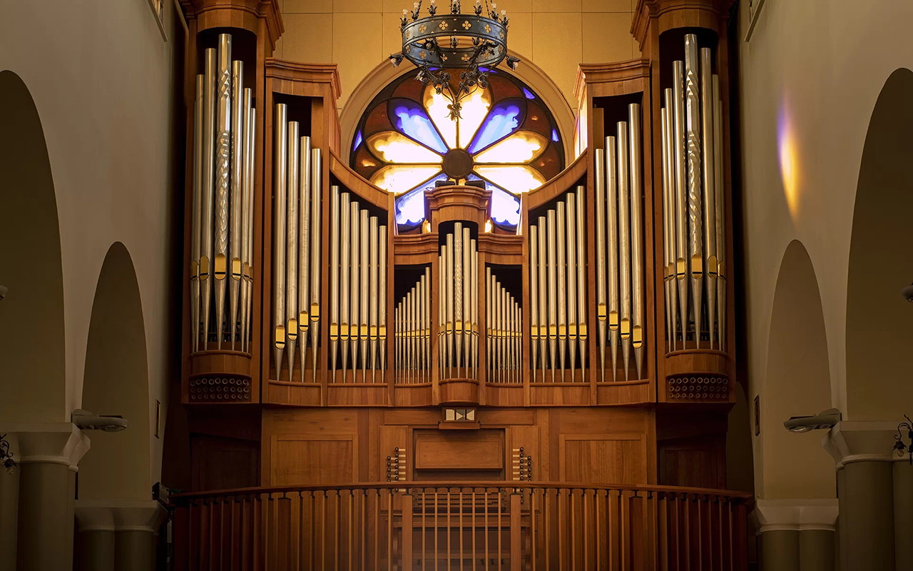 L'organo della chiesa di Santa Maria della Neve, a Senigallia