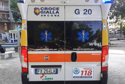 Pesaro, auto contro scooter: 15enne di Mombaroccio ricoverata all’ospedale