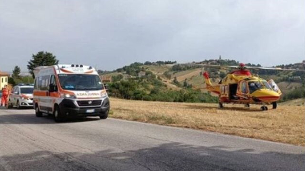 I soccorsi nel luogo dell'incidente, a Serra de' Conti