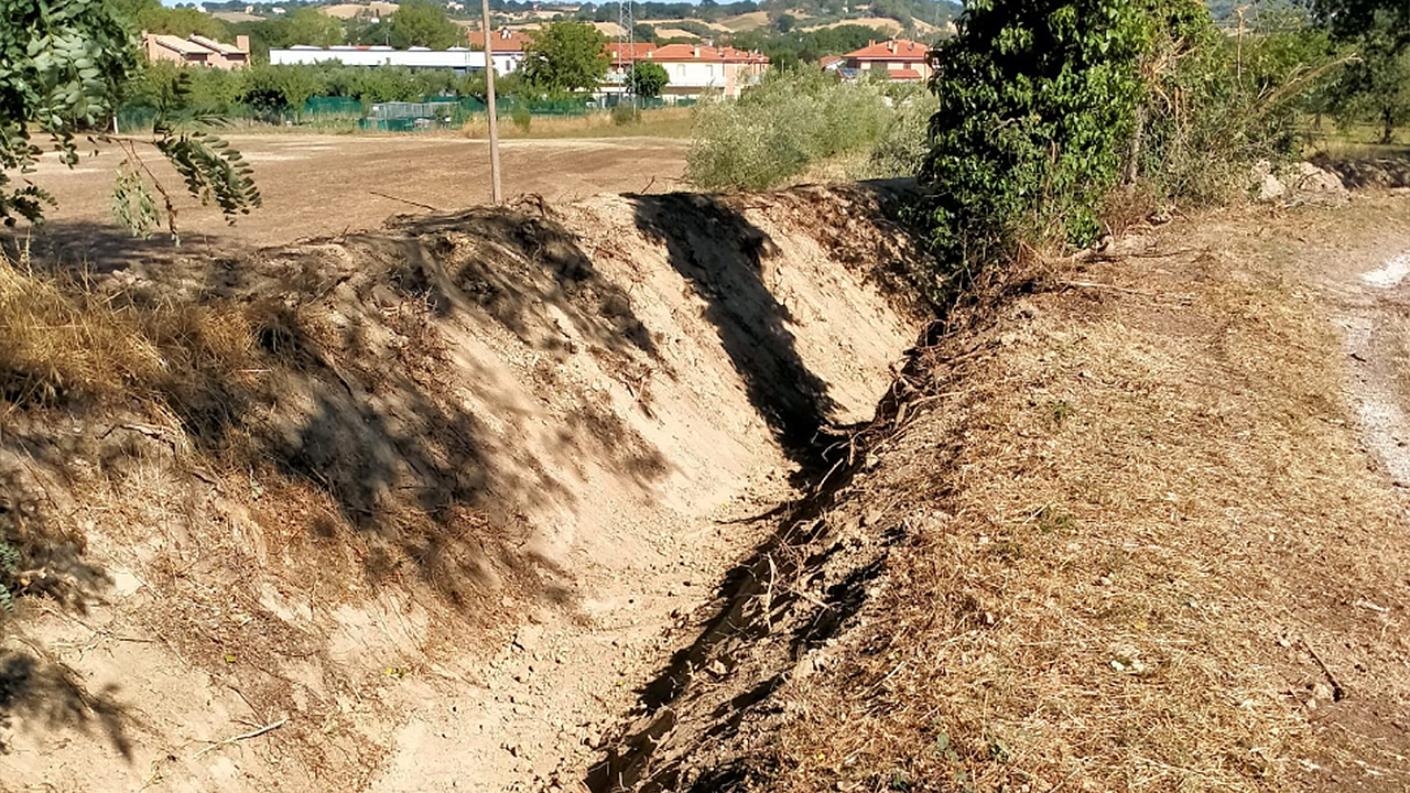 Avviata la manutenzione dei fossi e dei corsi d’acqua su tutto il territorio comunale senigalliese