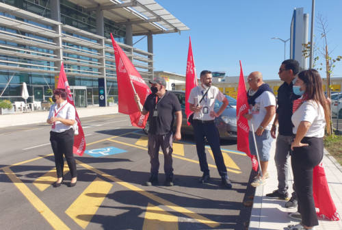 Aeroporto di Falconara, confermato lo sciopero del 26 novembre. Ci sarà anche un sit-in sotto la Regione
