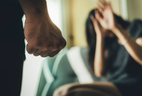 Pesaro, violentata al ristorante: scatta la misura cautelare del carcere per un 46enne