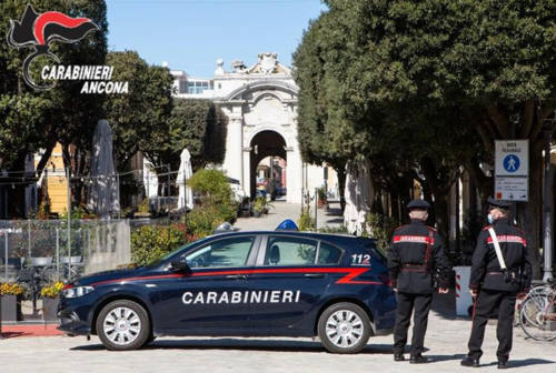 Truffa e furto, due persone denunciate dai carabinieri di Senigallia