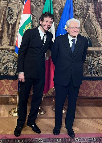 Valentino Rossi in posa con Mattarella