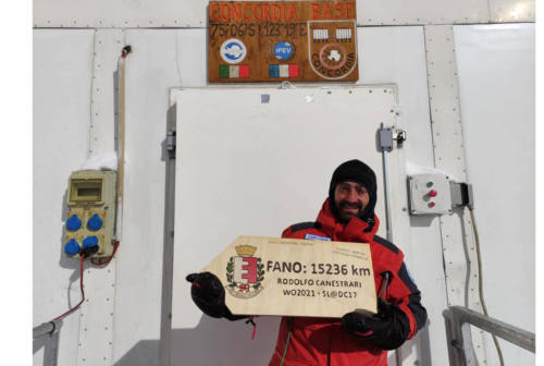 Fano riabbraccia il ricercatore Rodolfo Canestrari di ritorno dalla missione in Antartide: «Esperienza di vita»