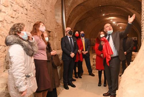 Osimo, grande cerimonia di intitolazione delle grotte al compianto Roberto Mosca