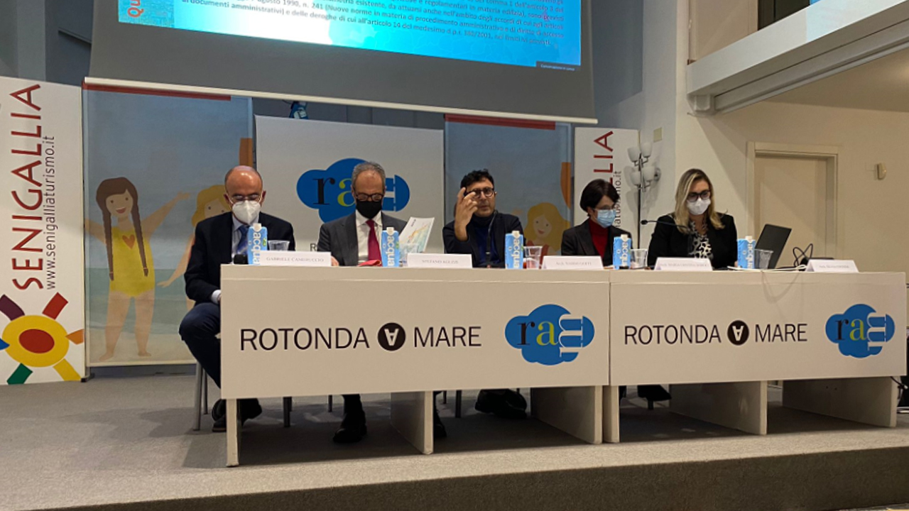 I relatori del convegno a Senigallia sull'urbanistica regionale: "Quale futuro per il nostro territorio?"