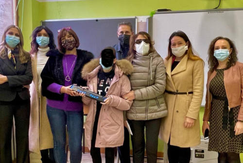 Ascoli, Bim Tronto dona barre braille a studenti non vedenti del liceo Trebbiani