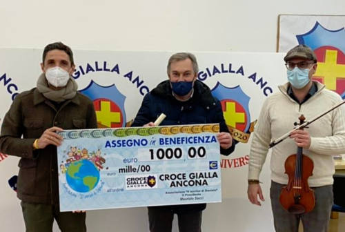 Ancona, la Croce Gialla chiama e “Il Sorriso di Daniela” risponde con una donazione per la nuova ambulanza