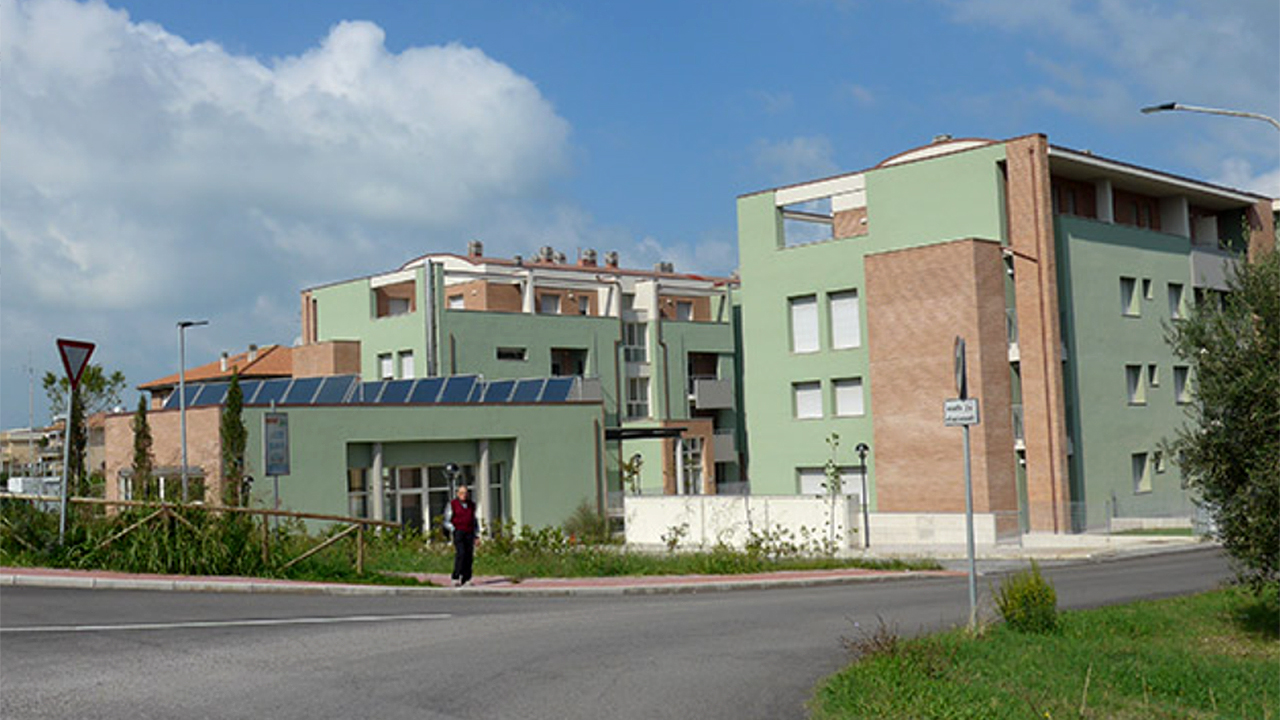 Gli alloggi di edilizia residenziale pubblica realizzati dall'Erap in via Guercino, alla Cesanella di Senigallia